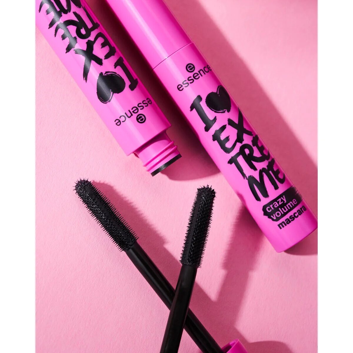 Essence I Love Extreme Crazy Volume Mascara-1