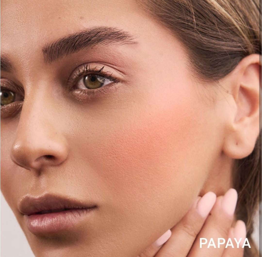 Dali Marble Blush for a Natural, Weightless Flush of Color-5