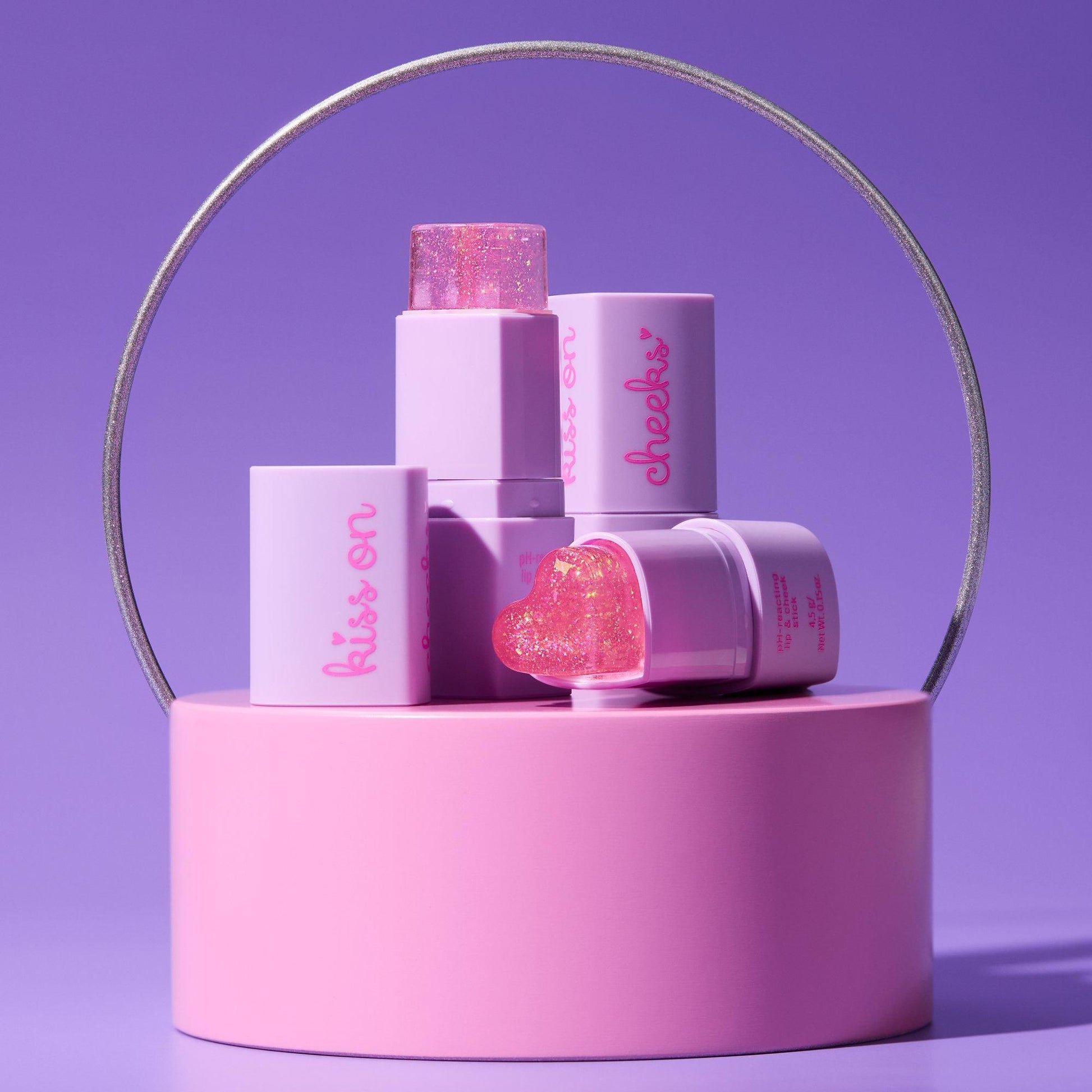 Essence Kiss on Cheeks pH-Reacting Lip & Cheek Stick 01 Be Mine – Natural Flush & Glow-2