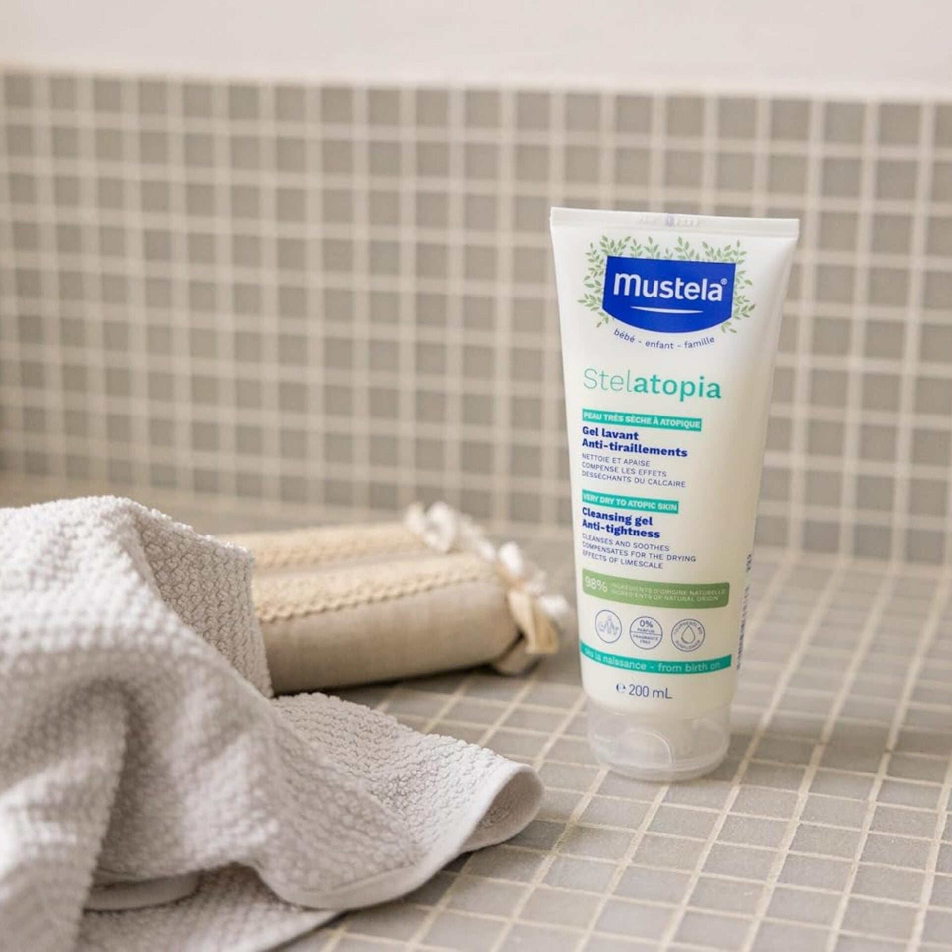 Mustela Stelatopia Cleansing Gel 200ml for Babies and Children | Dry Sensitive Skin Care
