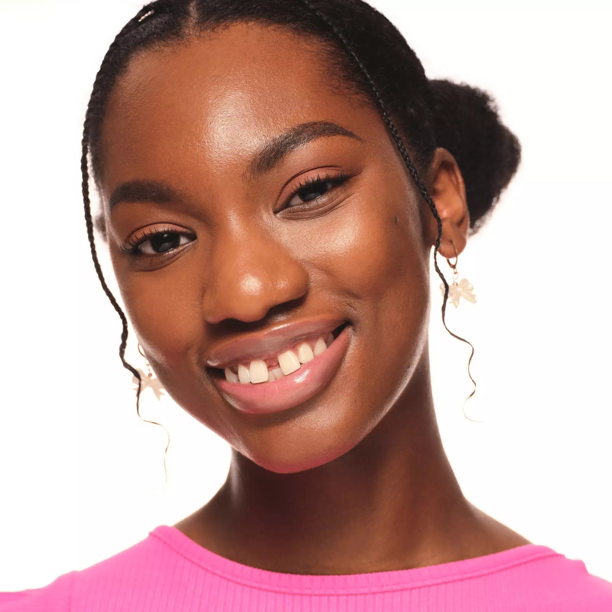 Essence Glossy Glaze High Shine Lipstick 02 On Cloud Nude – Hydrating Nude Shine Lipstick-5
