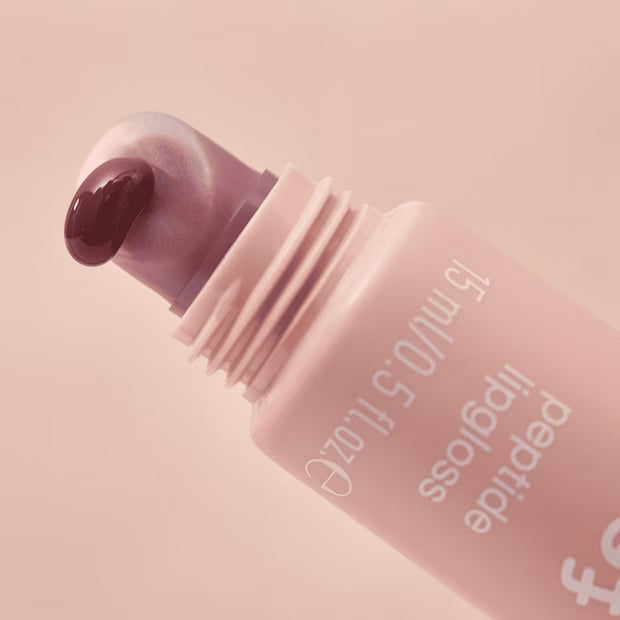 ESSENCE Feelin’ Comfy Peptide Lip Gloss 15ml