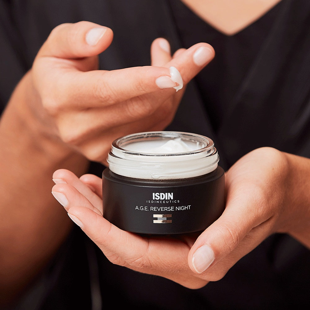 Isdinceutics A.G.E. Reverse Night Cream Repairs and Remodels with Melatonin and Carnosine-5