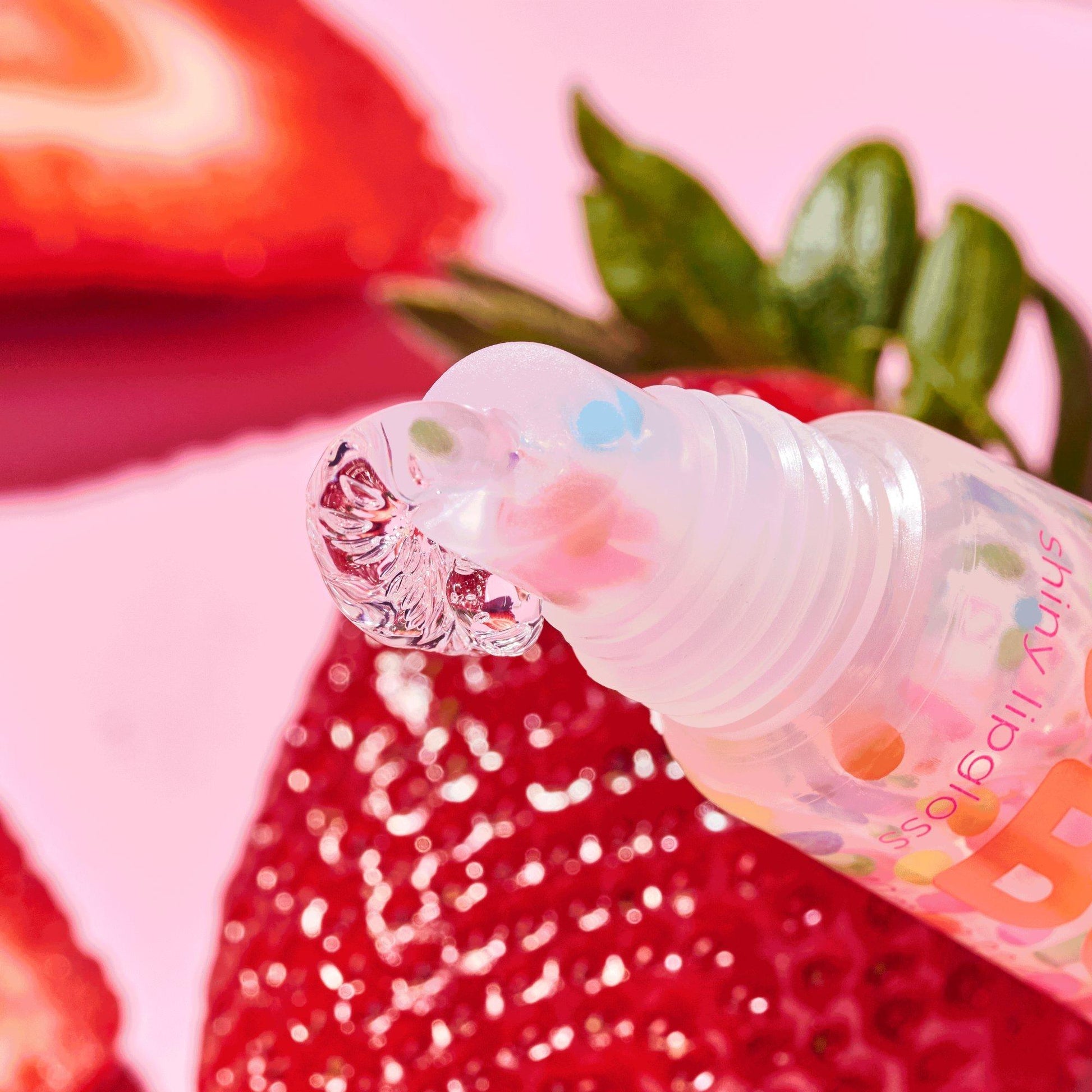 Essence Juicy Bomb Party Shiny Lipgloss 05 – Strawberry Sprinkles-2