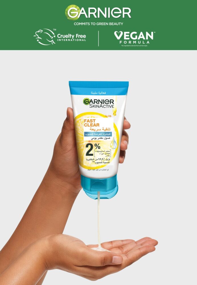 Garnier Fast Clear 3-in-1 Face Wash with Salicylic Acid and Vitamin C 150ml-3
