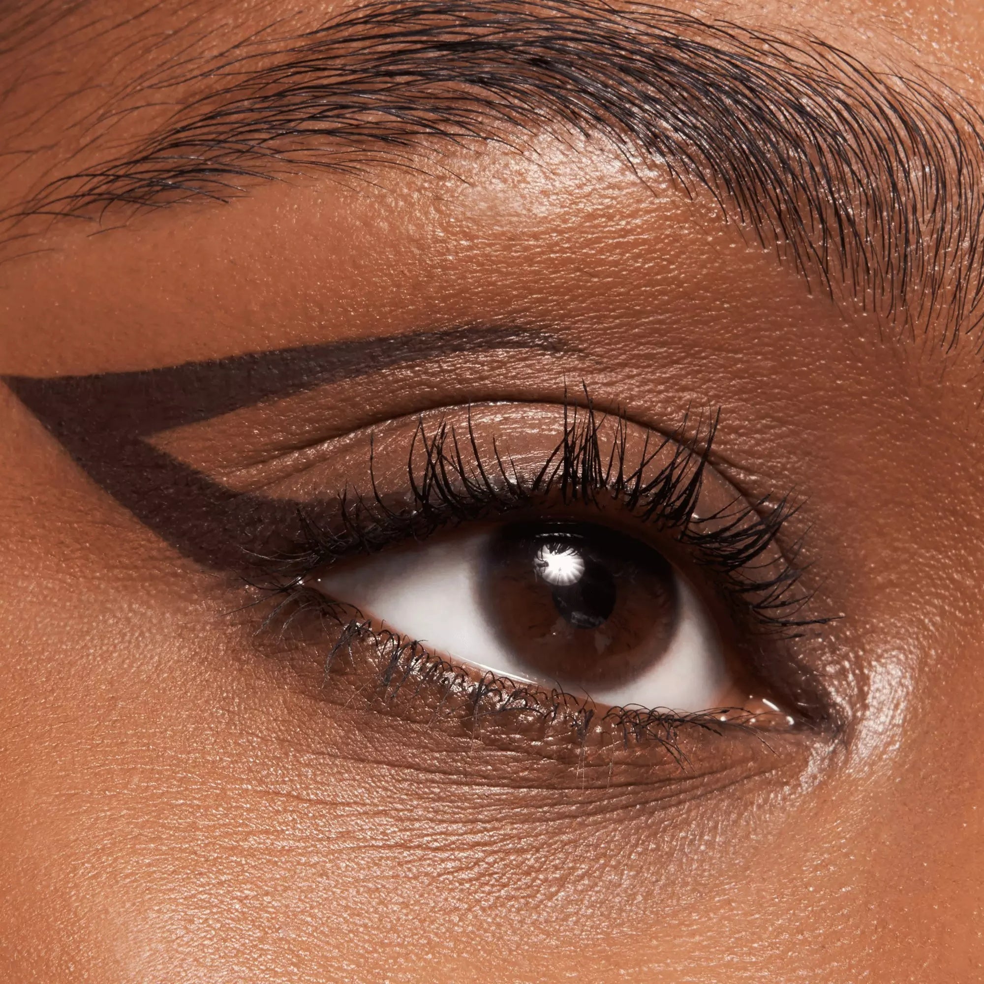Essence Long-Lasting Eye Pencil 01 Black Fever – Intense Black Waterproof Eyeliner-4