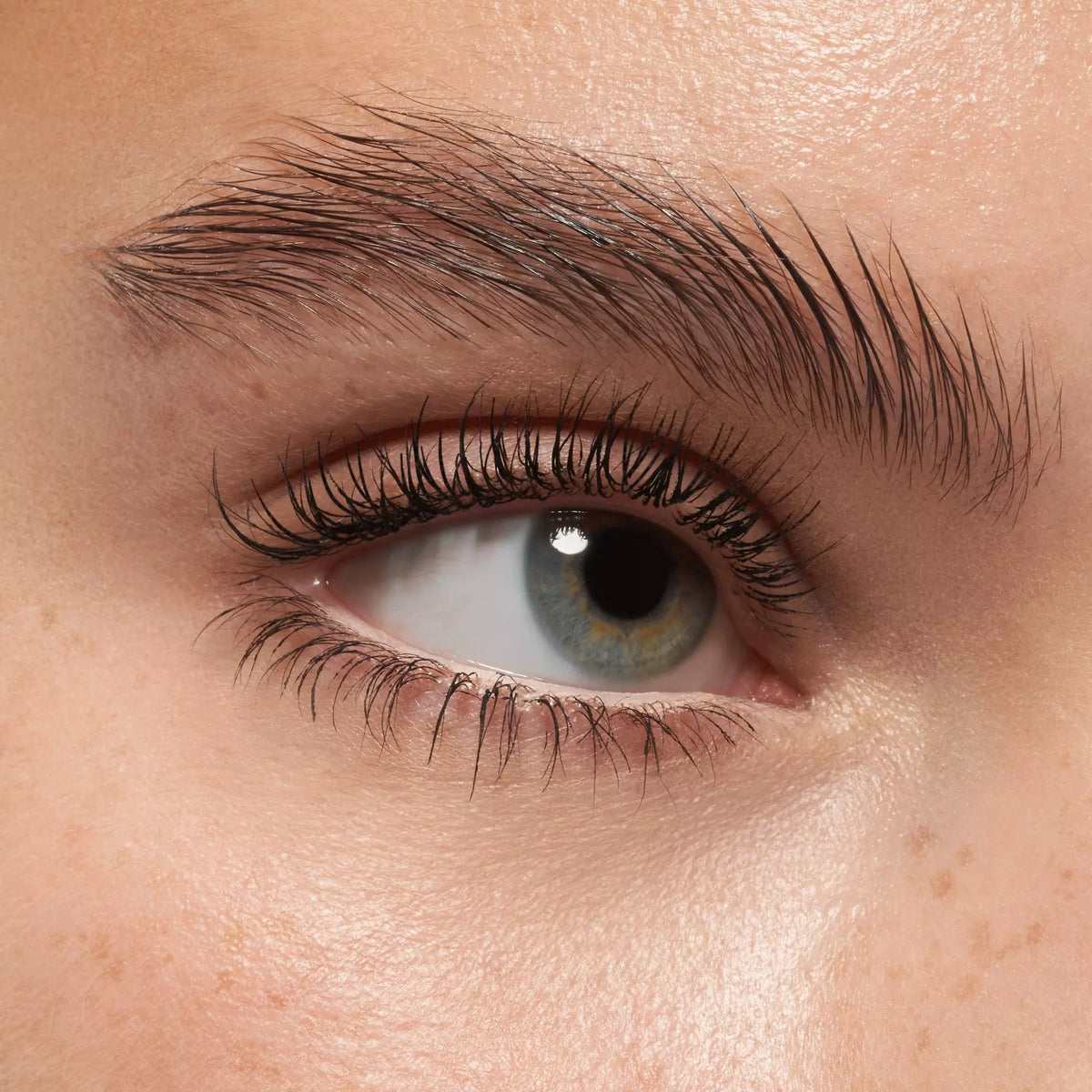Essence Inner Eye Brightening Pen – Soft Nude Eye Pencil for a Wide-Awake Look-4